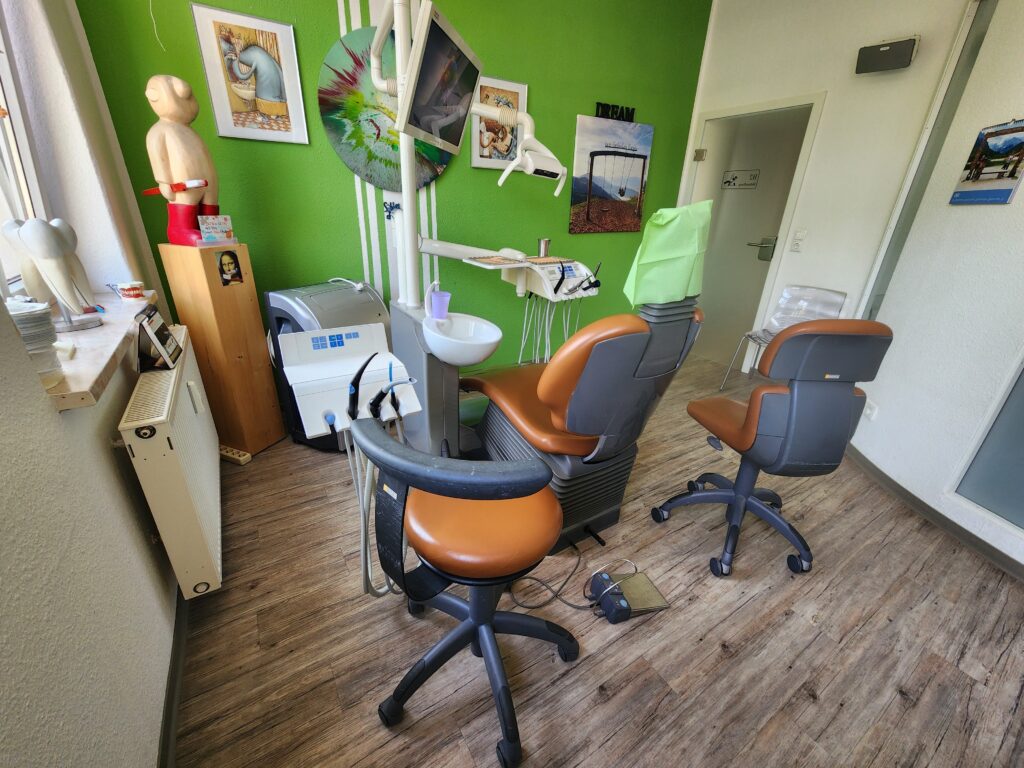 praxis-nachfolger-Praxis-Behandlungszimmer-11-05-25